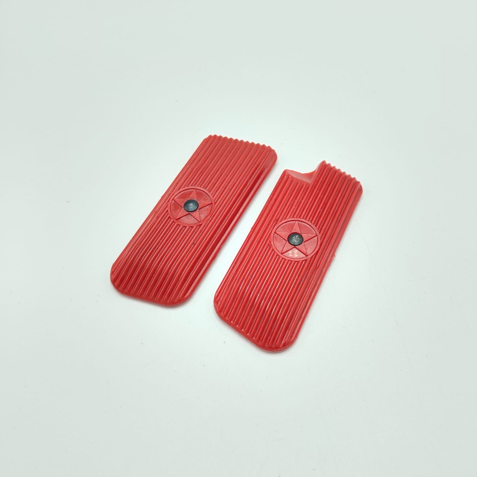 30 bore grips pair red